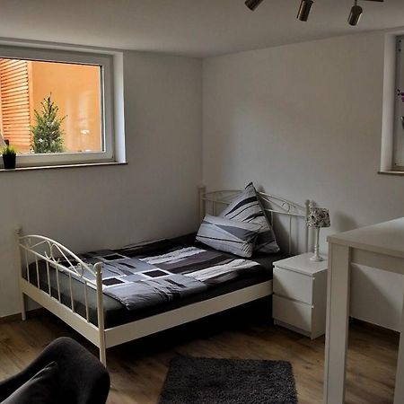 Ferienwohnungen Lamisto Am Waldesrand Neckartenzlingen Eksteriør bilde